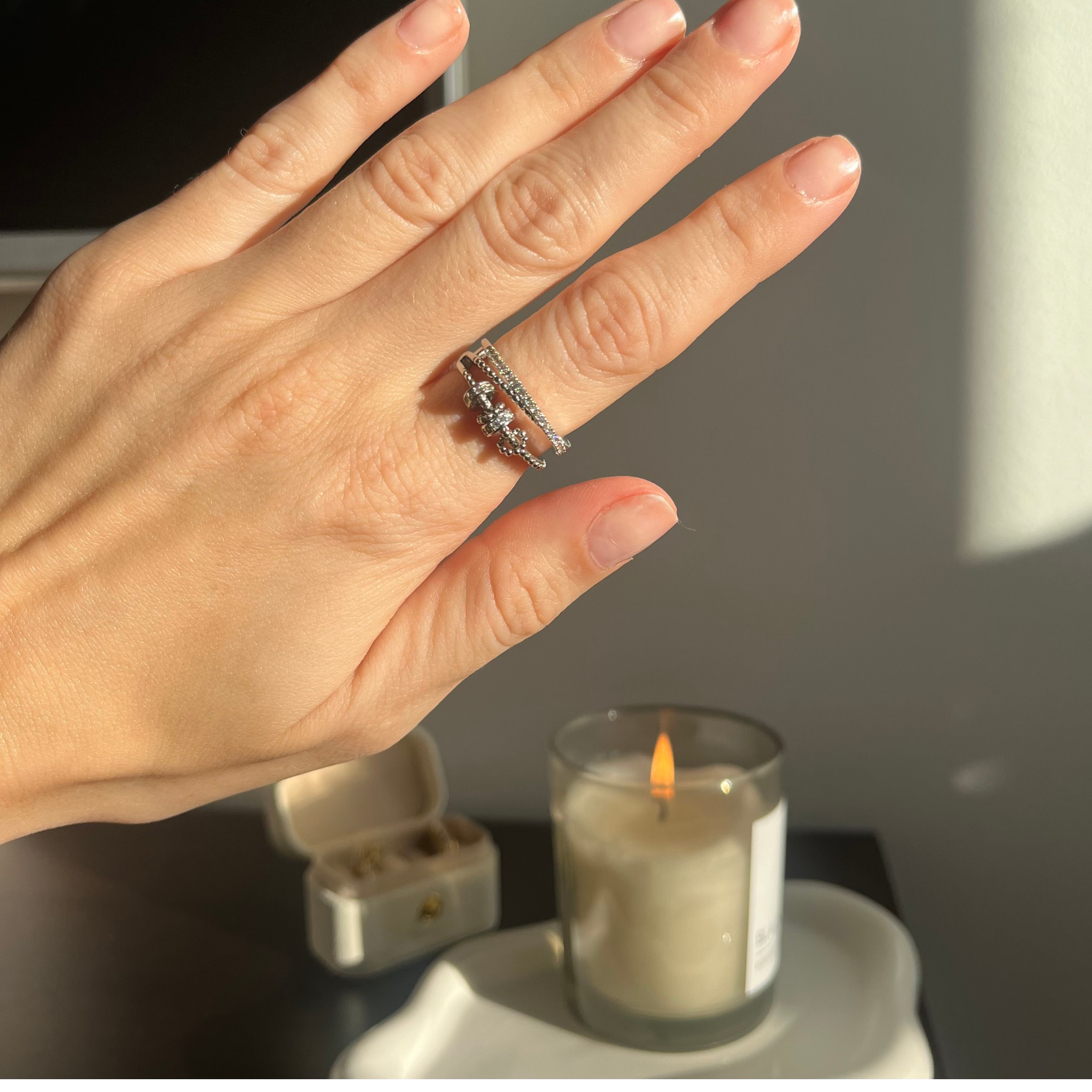 Smycken & anti-stress fidget ringar för välmående.